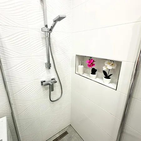 Vibe S31 ,ac,free Parking Lägenhet